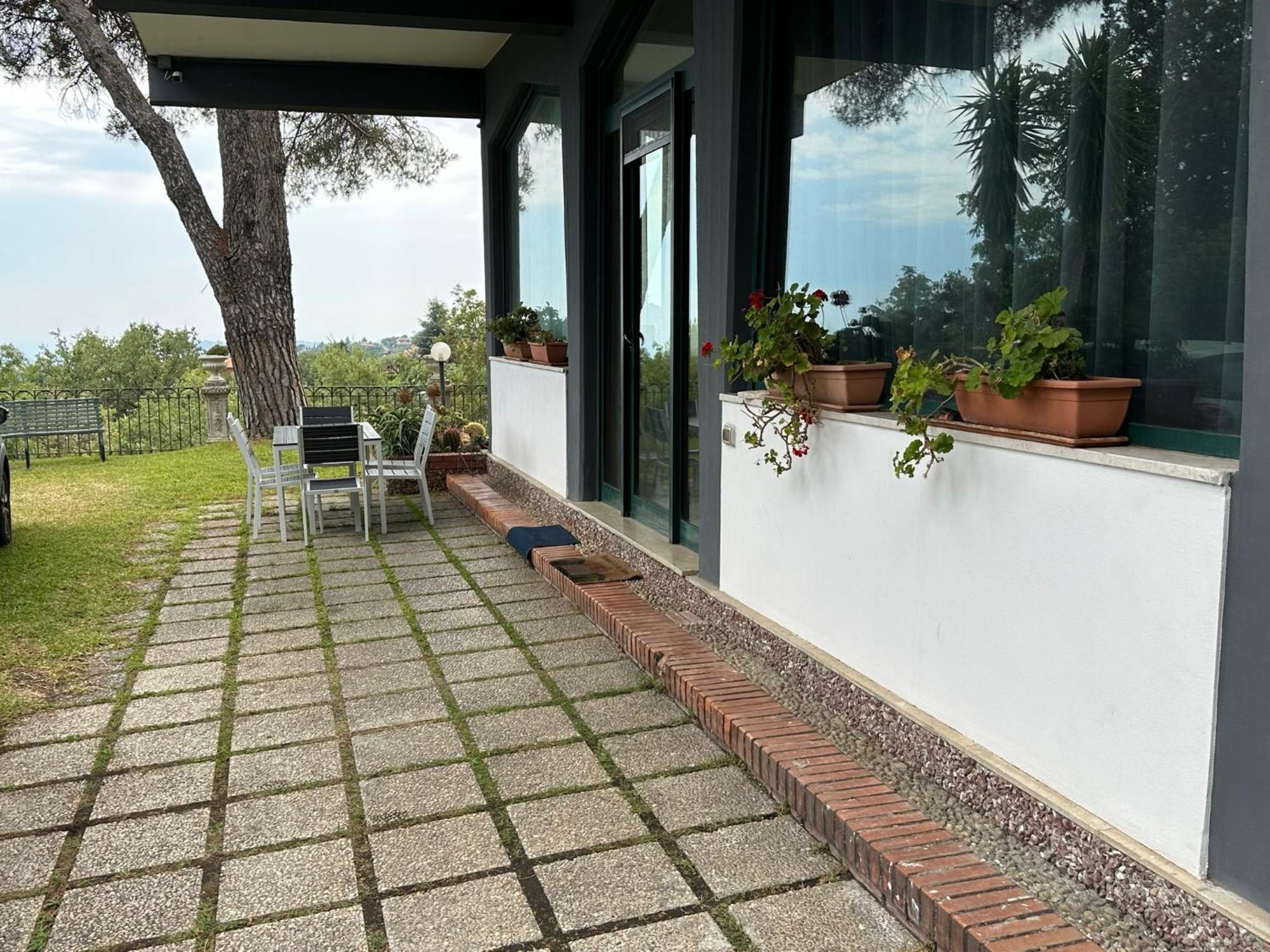 villa ridente immersa nel verde e nella quiete Zafferana Etnea Esterno foto