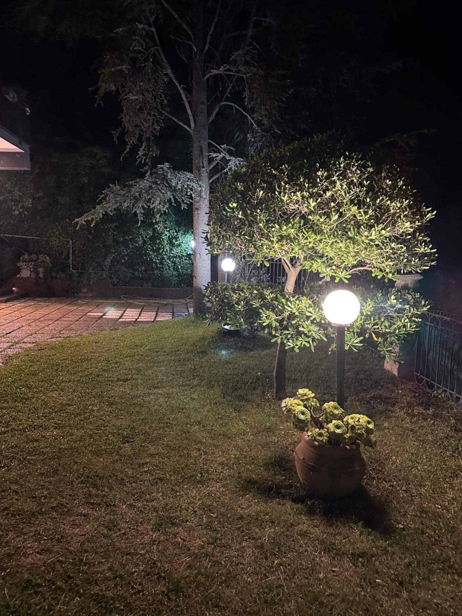villa ridente immersa nel verde e nella quiete Zafferana Etnea Esterno foto